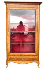 vitrine en placage de merisier