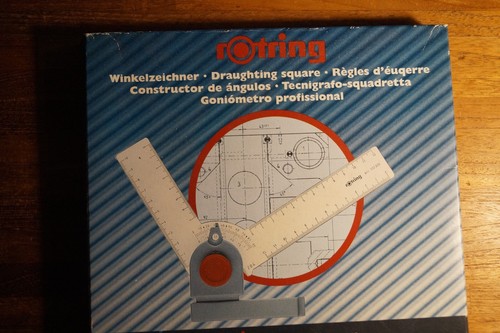 Equerre règle pour - , a