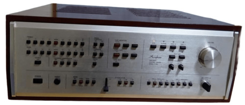 Amplificateur contrôle - de,