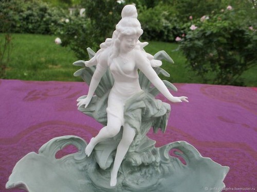 Vase figurine de - en,