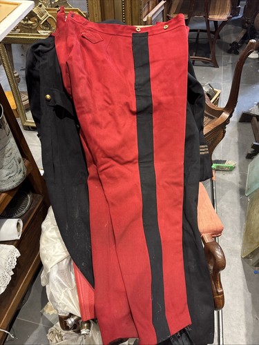 Ancien pantalon rouge - ancien, d