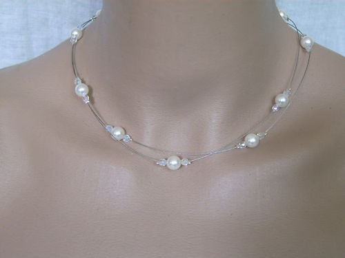 Collier couleur ivoire robe - collier, pr