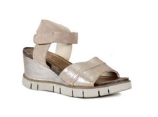 Diba True Metallic Wedges Sz 9 Bubble Pop Heels