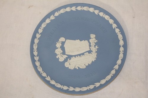 Blue jasperware wedgewood - blue,