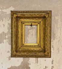 Petit Cadre dit Barbizon en Bois Sculpté Doré Style Antique