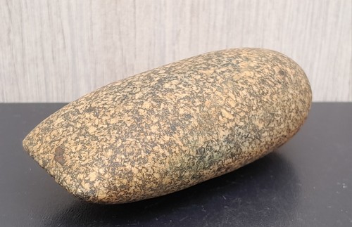 Hache granite moucheté burins - hache,