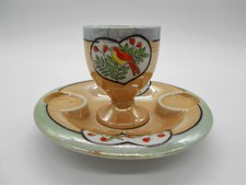 TRÈS BEAU COQUETIER SUR PLATEAU EN PORCELAINE DU JAPON