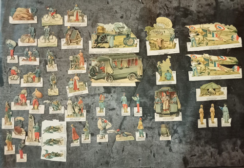 Lot anciennes figurines carton