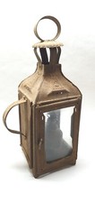 Ancienne Lanterne En Tôle