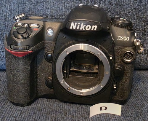 Nikon d200 digital - 10.2, slr