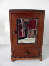 Bonnetière ancienne pour