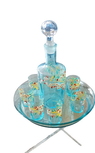 Service liqueur fond - liqueur, a
