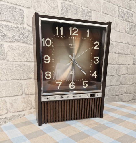 Horloge électrique murale