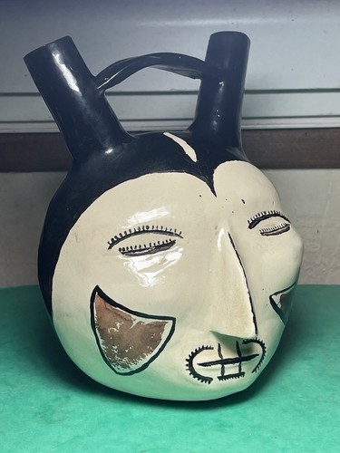 Vase étrier anthropomorphe - vase,