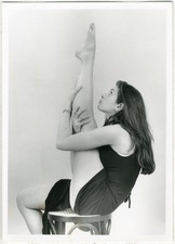 Lot 9 photos anonymous young woman leg feet 1970/80