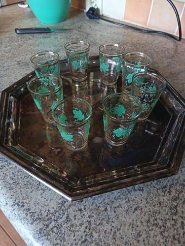 Lot petits verres - de, à
