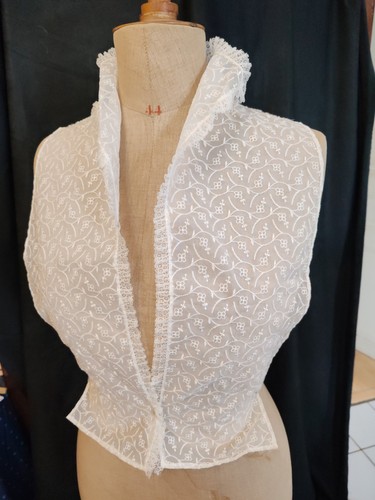 Linge ancien gilet sous veste - linge,