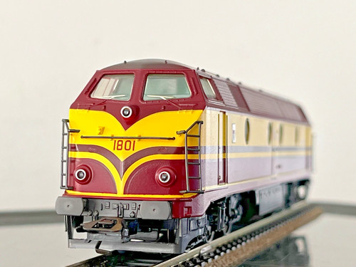 Locomotive diesel cfl - -,