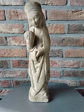 Statue de la vierge Marie en