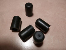 Lot de 5 bouchons sur pompe à