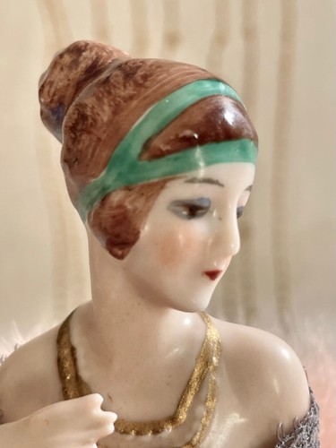 Poudrier demi figurine - demi, 7114