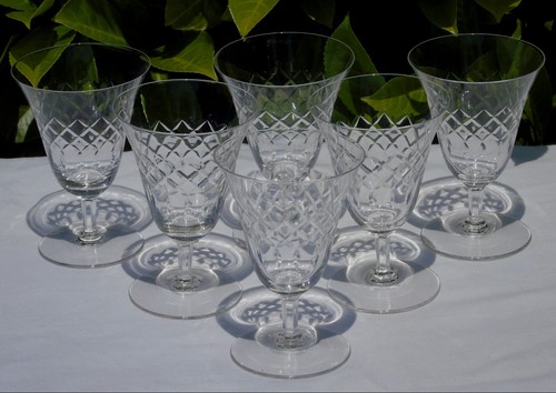 Service verres eau en - de, à