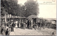 45 ORLEANS - le marche aux puces de la guenaire.