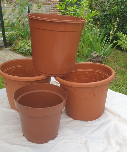 Pots fleur en plastique - 4,