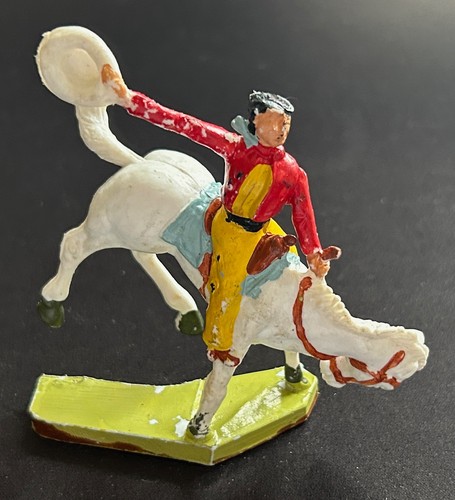 Rare 1960 figurine en une - -,