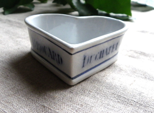 Ancien moule faisselle - À,