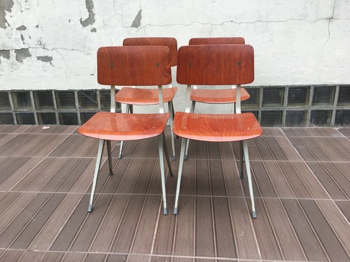 Chaises estampillées - 4, «