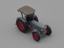 Grey tractor - Wiking
