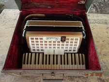 vintage scandalli accordion 41