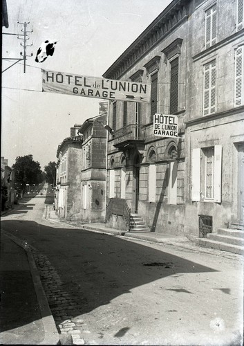 Mirambeau 1910 hôtel de - mirambeau, c.