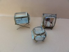 Beveled glass watch holder