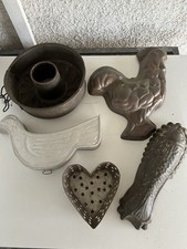 Lot De Moules Anciens Tôle Et