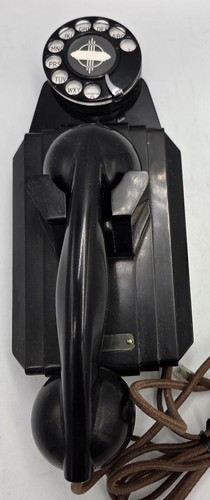 Rare vintage black bakelite - rare,