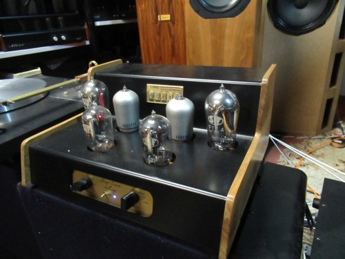 Amplificateur lampes - amplificateur, /
