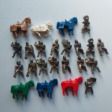 Kinder figurines metal lot