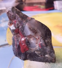 quartz hématoïde ou pierre