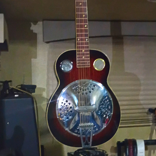 Dobro resonator - dobro.,