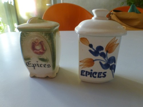 Lot anciens pots - anciens, epices