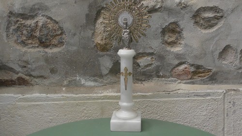 Belle vierge pilier en - belle,