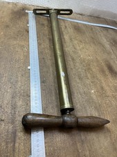 Pompe à pied ancienne vélos