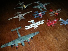 Lot de 9 Anciennes Maquettes