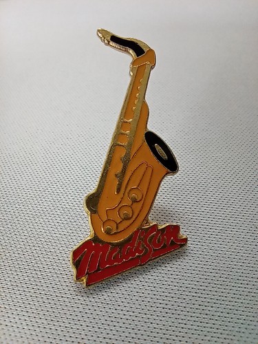 Pin vintage épinglette - vintage,