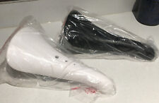 1 x VELO BMX saddle seat taiwan NEW SEALED w. CLAMP old school  black white Hard