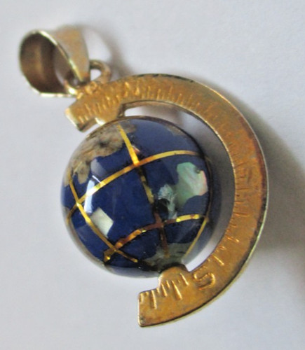 Ancien pendentif couleur or - ancien,