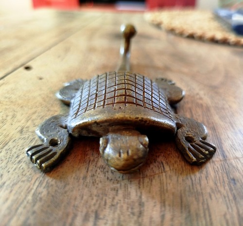 Ancienne patère murale tortue - patère,