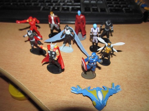 Lot figurines marvel - 11,